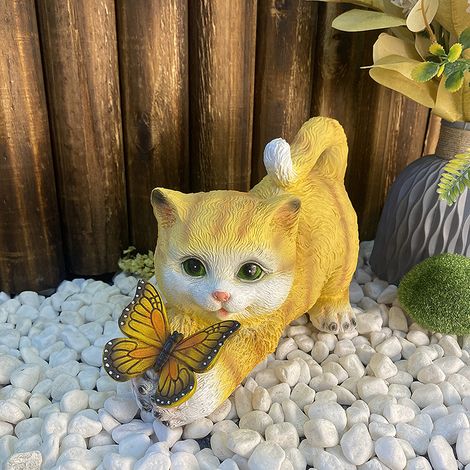 Décoration chaton factice à énergie solaire, objet artisanal en résine pour l'extérieur, figurine de chat jaune créative pour la terrasse. (1/2)