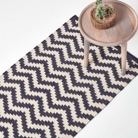 HOMESCAPES Casablanca Handwoven Zig Zag Pattern Dark Blue and White 100% Cotton Kilim Rug, 66 x 200 cm