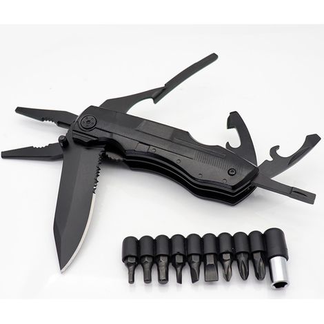 Équipement de survie comprenant un marteau, un couteau, des piquets de tente, une pince à griffes et un marteau. (1/5)