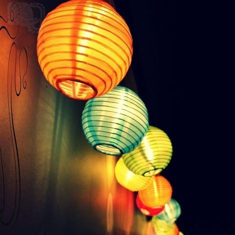 5 Meter lange Solar-Lichterkette für den Außenbereich, 20 LED-Laternen, wasserdicht, Weihnachtsdekoration für Garten, Terrasse, Hof, Haus, Weihnachtsbaum, Partys (Farbe) (1/5)
