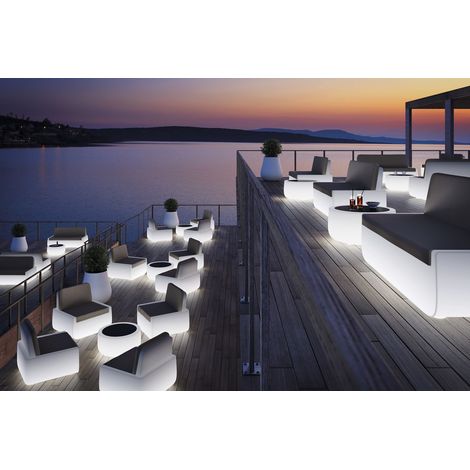 Bold S. Luminoso Light white - Luce calda - Sunbrella marrone - Per uso internosedia seduta poltrona da esterno interno originale Plust giardino bar ristorante hotel luminoso luce (1/5)