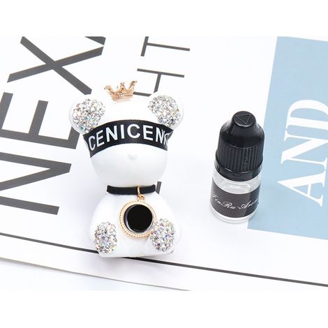 Désodorisant pour grille d'aération de voiture, ours mignon en strass, parfum léger longue durée, avec clip en métal, ours blanc aux yeux bandés (1/2)