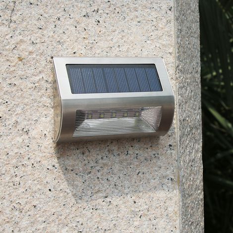 lampe solaire murale exterieure blanche avec capteur de lumiere etanche eclairage automatique pour jardin maison (1/3)