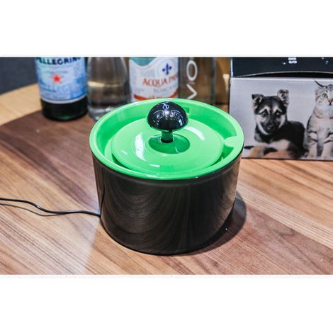Fontaine à eau pour chat Catit Flower avec filtre triple action, 1,6 L, verte (1/4)