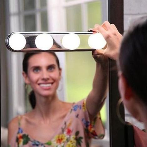 4 LED Makeup Mirror Light Suction Cup Installation Dressing Table Wall Lamp (1/4)