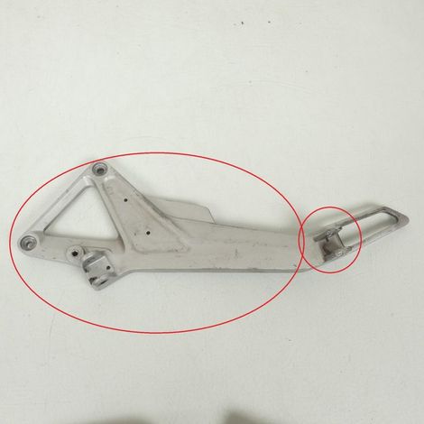 [PRODUIT D'OCCASION] Platine repose pied gauche pour moto Honda 600 Hornet 1998-99 MBZ (1/4)