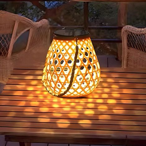 Lanterne solaire d'extérieur rechargeable — Suspension bohème en bambou tressé, IP65, idéale pour les jardins et les cours, 3500 K (1/5)