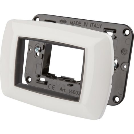 Placca 3 moduli in tecnopolimero con supporto