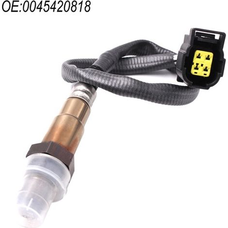 Ein schwarzer, metallener Lambdasensor/Luft-Kraftstoff-Verhältnis-Sensor für die Heckklappe eines Mercedes-Benz CL550 GL (1/4)