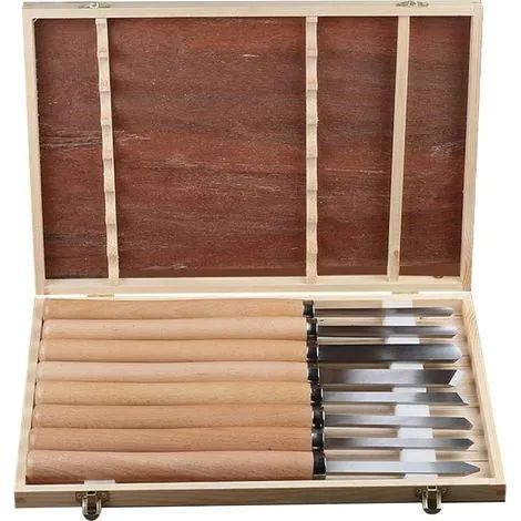 Coffret de 8 ciseaux à bois Faithfull HSS, présenté dans un coffret en bois. Convient pour le travail du bois dur et tendre, y compris le noyer. (1/3)