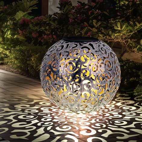 Lampe solaire à LED Décoration de jardin Lampe d'extérieur Lampe de terrasse argentée antique Lampe sphérique avec piquet de terre, découpes décoratives, métal, blanc chaud, DxH 28,5 x 40 cm (1/5)