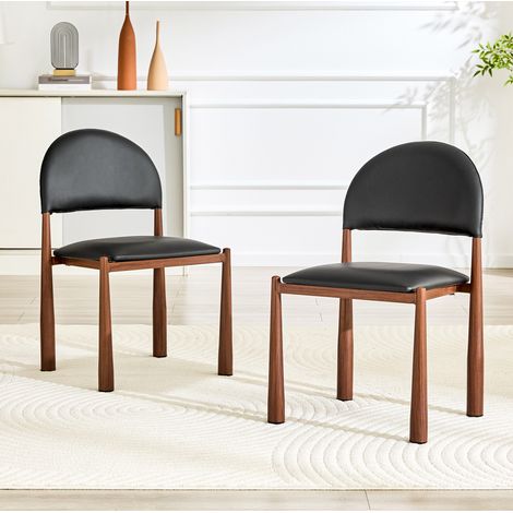 Set di 2 sedie da pranzo, schienale semicircolare, profondità seduta 45 cm, altezza 80 cm, gambe in metallo color noce, rivestimento in similpelle nera (1/5)