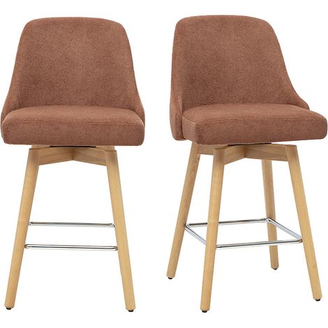 Tabourets de bar scandinaves pivotants 360° en tissu chenille terre brûlée et bois hêtre massif H65 cm (lot de 2) HASTA (1/5)