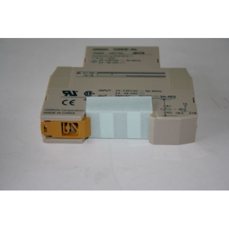 Zeitrelais 'D1' (OMRON H3DE-S1)