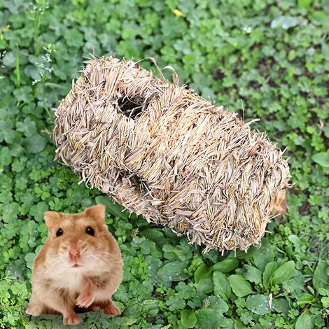Direktverkauf von handgefertigten, aus Stroh geflochtenen Reptilienspielzeugen für Hamster, Chinchillas und Hähne sowie Haustierbetten und Zubehör. (1/5)