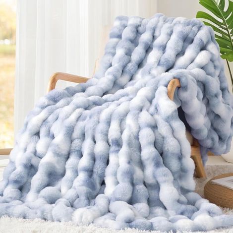 Couverture en fausse fourrure pour canapé - Confortable et douce - Chambre et salon - 130 x 160 cm - Bleu clair (1/5)