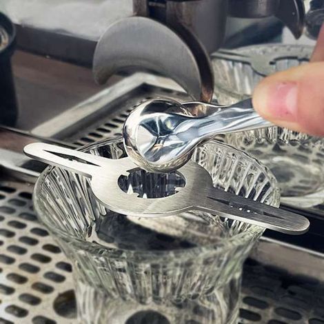 4 colors: Silver Material: Stainless steel Italian ice cream scoop for quick cooling and espresso extraction. (1/5)