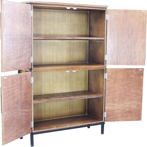 RUNE - credenza moderna in legno con quattro ante (1/4)