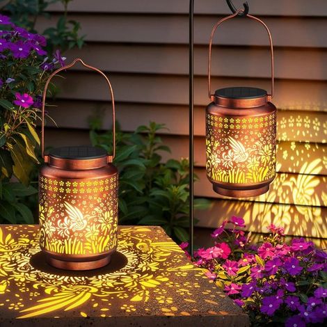 Regalos para mujeres: Lámpara solar colgante de exterior con colibrí，Lámpara solar de metal con efecto de luz de colibrí，2 piezas，1 juego (1/5)