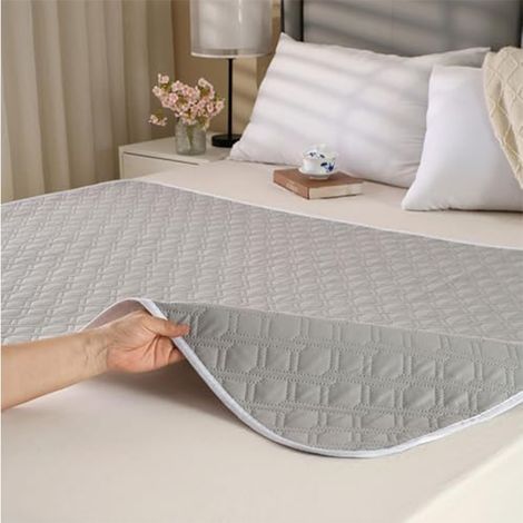 Waterproof Mattress Protector, Washable Reusable Incontinence Bed Pads 80 x 120 cm, 4 Layers of Protection, Suitable for Babies, Children, Adults, Pets (1/5)