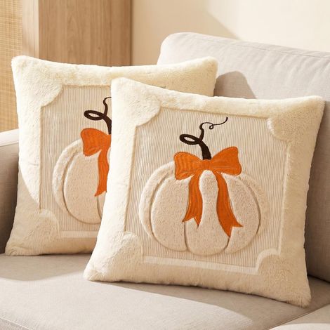 Lot de 2 Housses de Coussin Beige Automne Fausse Fourrure Lapin 45 × 45 cm, Décor Rétro Ferme pour Canapé Salon, sans Garnissage (1/5)