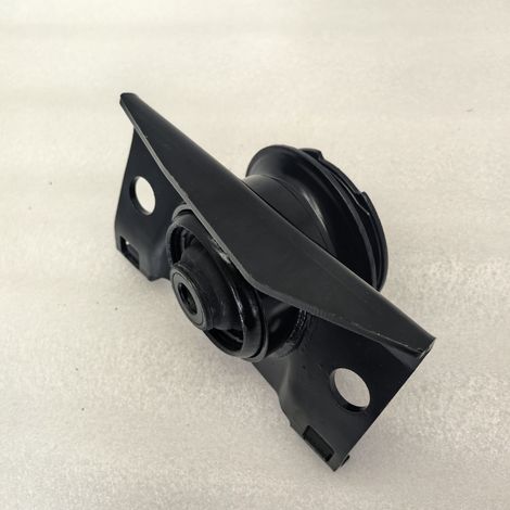 11220-5ZP0A is suitable for Nissan Patrol Y62 4.0L engine mounts/suspension mounts. (1/4)