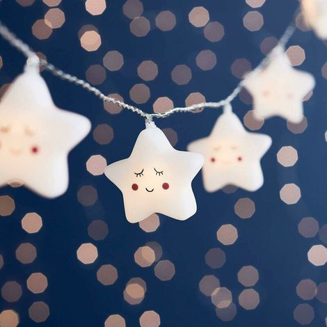 20 Warm White LED Star String Lights for Children's Room Decor (USB Powered) (1/4)