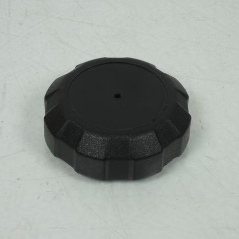[PRODUIT D'OCCASION] Bouchon de réservoir origine pour scooter Peugeot 100 Elyseo 1999 (1/2)