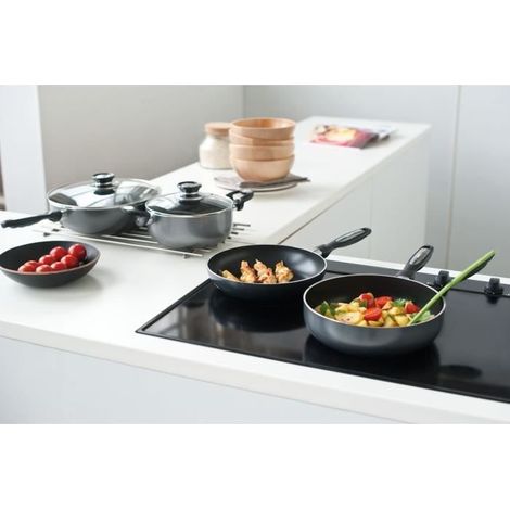 Poêle revêtement anti-adhésif 18cm - Beka - 13077184 (1/2)