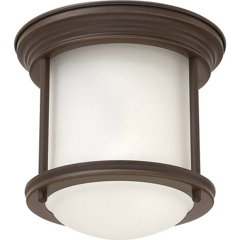 Hadrian Hinkley 1 Light Flush Mount Oil Rubbed Bronze mit Opalglas IP44 (1/4)