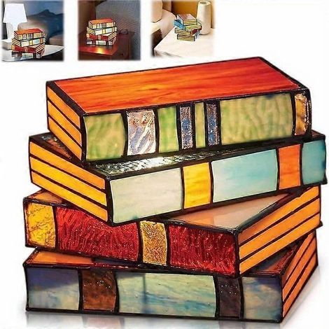 Lampe de bureau en verre teinté en forme de livres empilés - Décoration pour salon ou chambre (1/5)