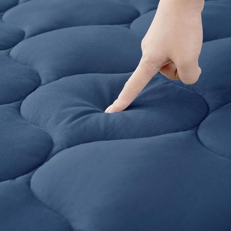 Mattress Topper 120 x 200 cm, Soft with Deep Pockets, Machine Washable, Navy Blue (1/5)