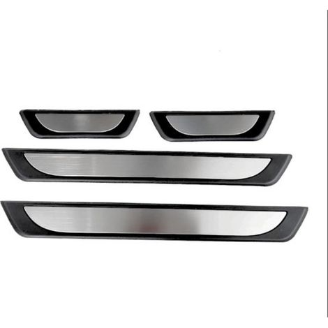 Seuils de porte (bandeaux d'entrée) pour Toyota Auris E150 2007-2012 (5 portes) - Protection contre les rayures - Jeu de 4 - Chrome noir (1/5)