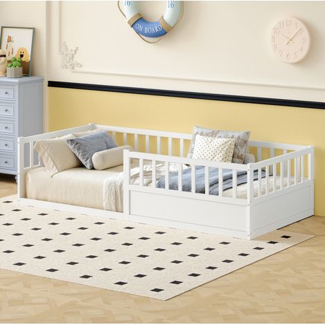 Cama infantil 90x200 cm con barandillas de seguridad y somier de lamas, de madera, blanca, sin colchón (1/5)