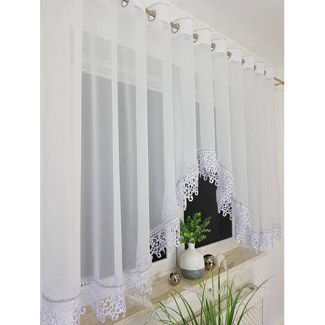 Fertiger Vorhang 400 x 145 cm – geschwungen, mit Guipure- und Strassborte, Ösen, weiß (1/5)
