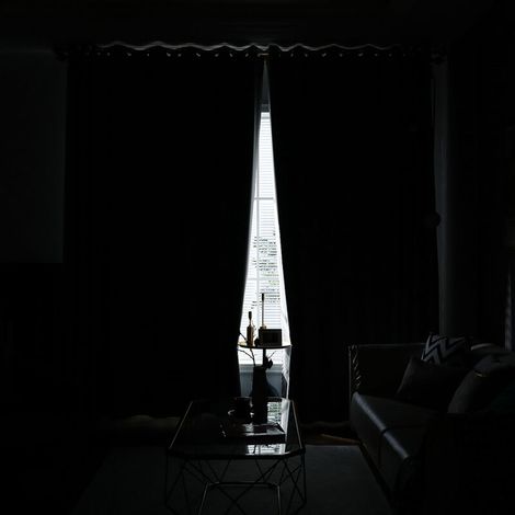 [Rideau occultant] [Ensemble de 2 panneaux] [Avec oeillets] Rideaux pour chambre et salon isolants thermiques anti-bruit 100x130cm (couleur gris) (1/4)