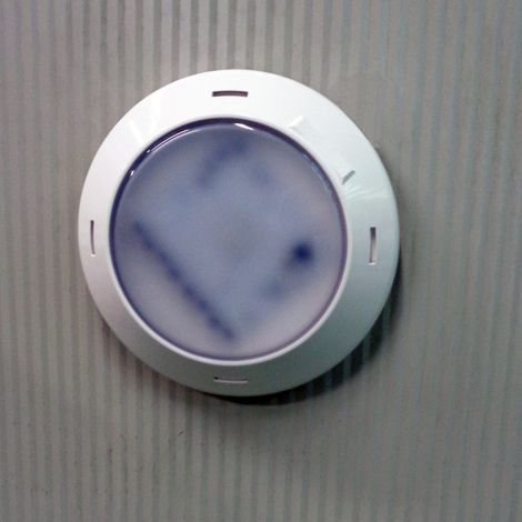 Proyector LED blanco para piscina enterrada GRE