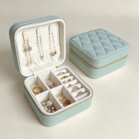 Magnifique coffret à bijoux pour femme, boîte de rangement en velours, bleu clair, idéale pour ranger boucles d'oreilles, colliers et bagues. (1/5)