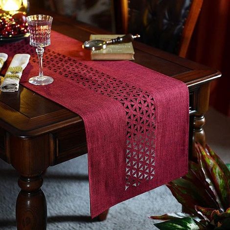 Tovaglie da tavola, bellissime tovaglie con motivi decorativi tagliate al laser. (1/5)