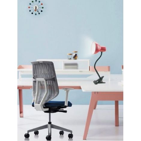 TrAdE Shop Traesio - Lampada Snodabile Da Scrivania Luce Tavolo Braccio Flessibile Orientabile Pinza - Rosa (1/2)