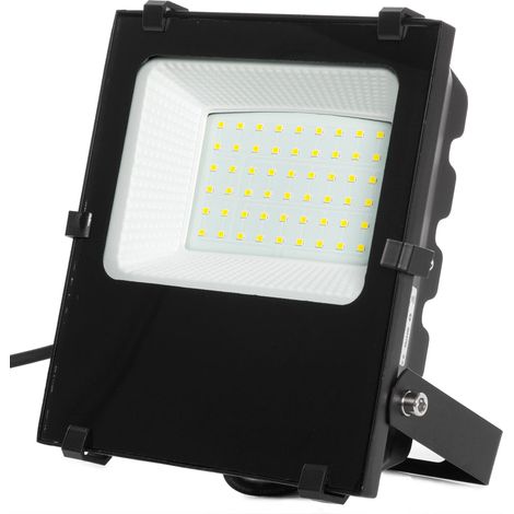 Proyector LED 30W 4800Lm 6000ºK IP65 Regulable 100.000H