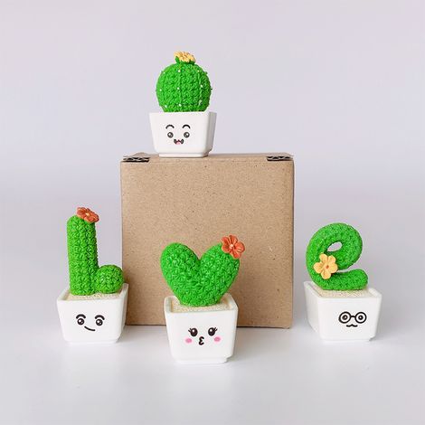 Cactus Mini LOVE en Résine Finition Fine et Exquise Ensemble (1/4)
