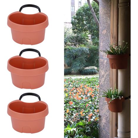 Pot de fleurs en plastique réglable avec tuyau d'arrosage intégré, adapté à une fixation murale sur balcon. (1/5)