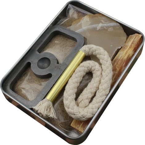 Fire Steel - Ferrocerium Rod 12 cm - Outdoor Fire Starting Kit for Camping Survival - Includes Flint Stone and Tinder - 1 Set (1/5)