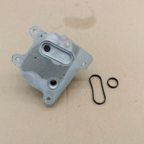 21305-3TA0B is suitable for Nissan Teana L33, Murano, X-Trail T32, and Cima 2.5 oil coolers. (1/4)