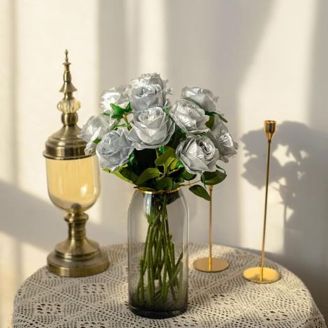 Set mit 12 künstlichen Seidenrosen (silber) für Heimdekoration, Hochzeitsfeier (1/5)