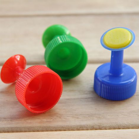 Lot de 3 arroseurs portables à buse de 4,6 x 3 cm pour bouteilles, arrosoirs et pots de douche. (1/3)