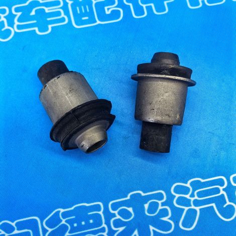Suitable for Nissan Tiida, Sylphy, Livina, Venucia D50, R50, D60 front subframe bushings and front axle bushings. (1/4)