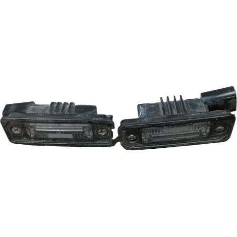 Eclaireur Plaque De Police VOLKSWAGEN Golf [PRODUIT D'OCCASION]♻️3d0943021a (1/3)