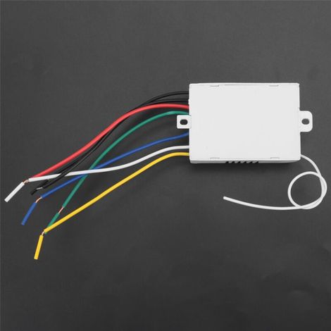 Lampe a 4 voies Commutateur de telecommande sans numerique ON / OFF 220V (1/4)
